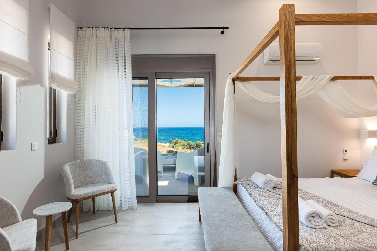 Lagoon Seaside Villa, Sumptuous Retreat,by Thinkvilla Villa *